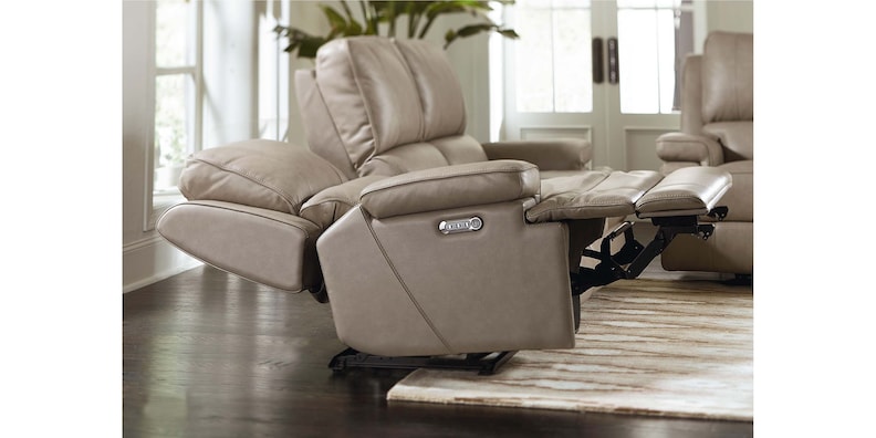 Wallsaver Recliner w/Power image number 4