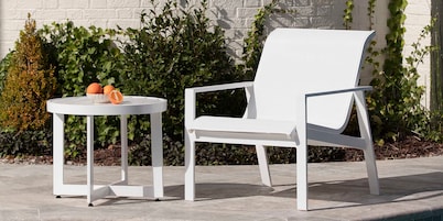 Walker Outdoor Lounge Chair
